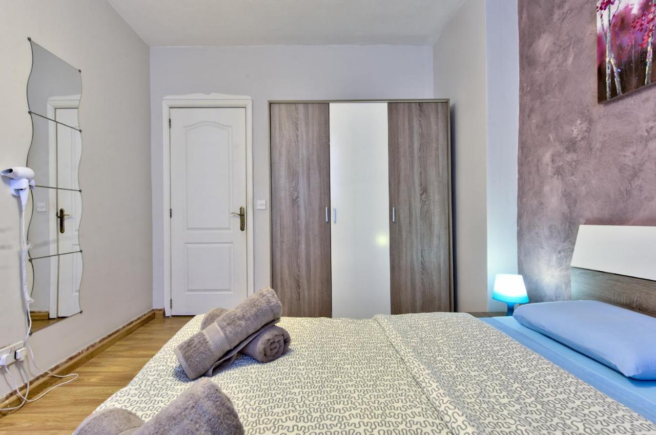 Spinola Court - Stunning Seaview Apartment & Penthouse On Spinola Bay By Shortletsmalta Saint Julian's Bagian luar foto