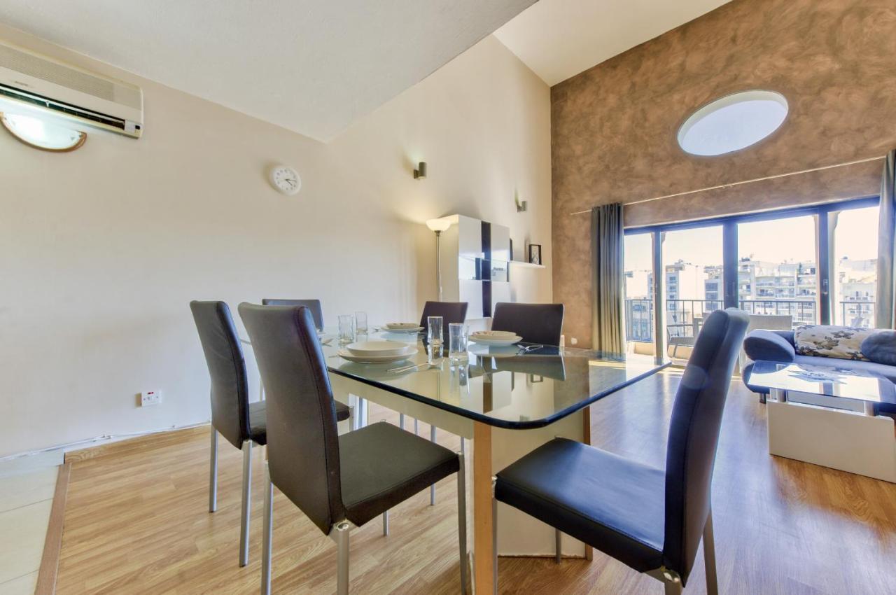 Spinola Court - Stunning Seaview Apartment & Penthouse On Spinola Bay By Shortletsmalta Saint Julian's Bagian luar foto