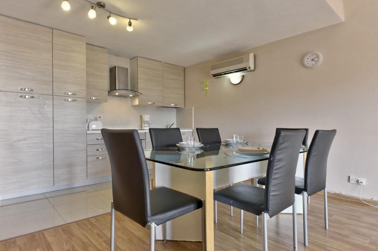 Spinola Court - Stunning Seaview Apartment & Penthouse On Spinola Bay By Shortletsmalta Saint Julian's Bagian luar foto