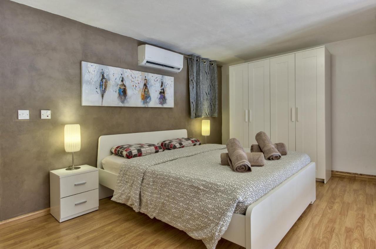 Spinola Court - Stunning Seaview Apartment & Penthouse On Spinola Bay By Shortletsmalta Saint Julian's Bagian luar foto