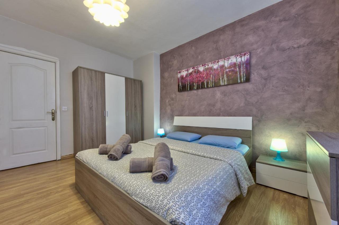 Spinola Court - Stunning Seaview Apartment & Penthouse On Spinola Bay By Shortletsmalta Saint Julian's Bagian luar foto